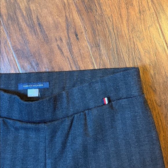 Tommy Hilfiger striped pants - Picture 6 of 7